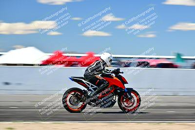 media/Mar-25-2024-Moto Forza (Mon) [[8d4319bd68]]/4-Novice Group/Session 4 Front Straight Speed Pans/